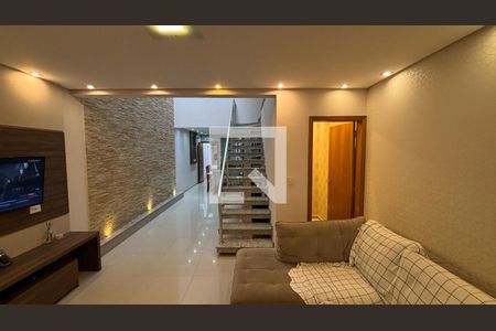 Sala de casa à venda com 3 quartos, 146m² em Vila Cecília Maria, Santo André