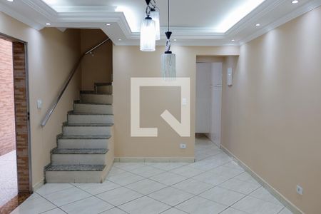 Casa para alugar com 4 quartos, 212m² em Ayrosa, Osasco