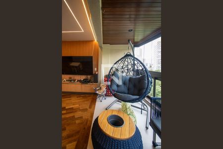 Varanda de apartamento à venda com 4 quartos, 167m² em Vila Suzana, São Paulo