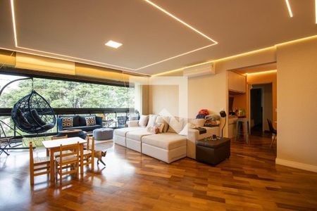 Sala de apartamento à venda com 4 quartos, 167m² em Vila Suzana, São Paulo