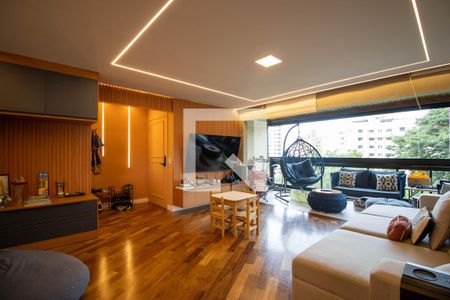 Sala de apartamento à venda com 4 quartos, 167m² em Vila Suzana, São Paulo