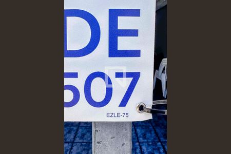 Placa Instalada na Fachada de casa à venda com 3 quartos, 90m² em Jardim Itapoan, Santo André