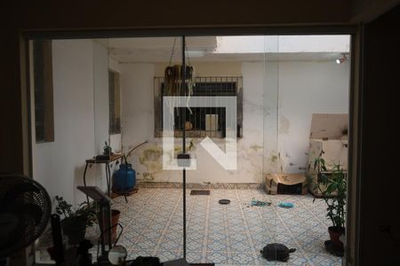 Casa à venda com 3 quartos, 200m² em Vila Emir, São Paulo
