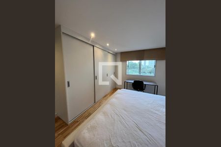 Quarto de apartamento à venda com 2 quartos, 97m² em Parque do Morumbi, São Paulo
