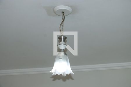 Casa para alugar com 3 quartos, 250m² em Jardim Santo Eduardo, Embu das Artes