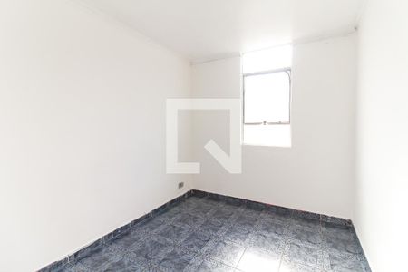 Quarto 2 de apartamento para alugar com 3 quartos, 51m² em Conjunto Residencial José Bonifácio, São Paulo