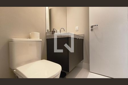 Banheiro de kitnet/studio para alugar com 1 quarto, 24m² em Vila Mariana, São Paulo