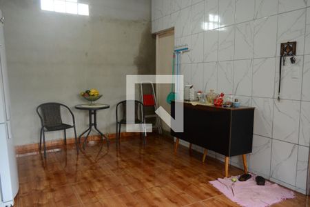 Casa para alugar com 1 quarto, 200m² em Recreio Rio Bonito, Suzano