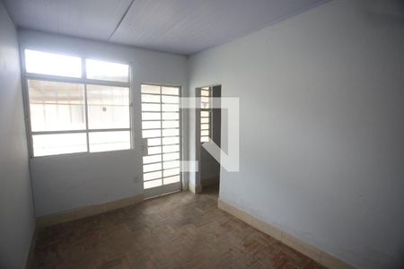 Sala de casa à venda com 2 quartos, 340m² em Padre Eustáquio, Belo Horizonte