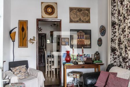 Sala de casa à venda com 2 quartos, 200m² em Carlos Prates, Belo Horizonte