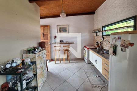 Cozinha de casa para alugar com 2 quartos, 63m² em Maravista, Niterói