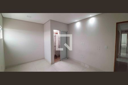 Casa para alugar com 3 quartos, 125m² em Santa Maria, Osasco