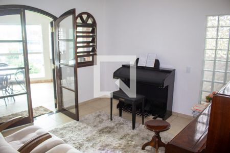 Sala 1 de casa para alugar com 4 quartos, 300m² em Roncon, Ribeirão Pires