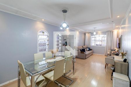 Casa à venda com 3 quartos, 200m² em Itaquera, São Paulo