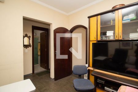 Sala de TV de casa à venda com 3 quartos, 250m² em Vila Pereira Barreto, São Paulo