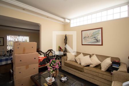 Sala  de casa à venda com 3 quartos, 250m² em Vila Pereira Barreto, São Paulo