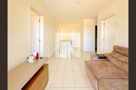 Sala de TV de apartamento para alugar com 2 quartos, 56m² em Serraria, São José