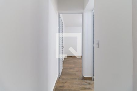 Corredor de apartamento para alugar com 1 quarto, 60m² em Jardim Vergueiro, São Paulo