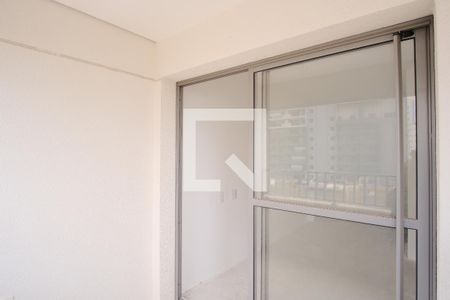 Varanda de kitnet/studio à venda com 1 quarto, 37m² em Chácara Seis de Outubro, São Paulo
