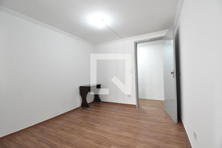 Quarto de casa para alugar com 1 quarto, 50m² em Cajuru, Curitiba