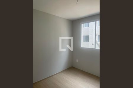 Quarto de apartamento para alugar com 2 quartos, 44m² em Parque Colúmbia, Rio de Janeiro