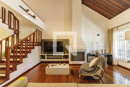 Casa à venda com 4 quartos, 300m² em Jardim Itu, Porto Alegre