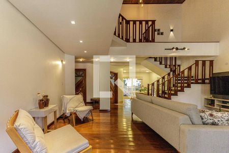 Sala de casa à venda com 4 quartos, 300m² em Jardim Itu, Porto Alegre