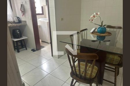 Cozinha de apartamento para alugar com 4 quartos, 120m² em Parque Enseada, Guarujá