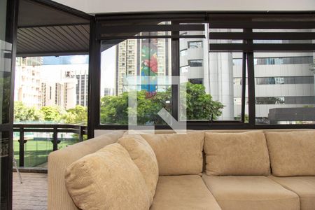 Sala de apartamento para alugar com 1 quarto, 50m² em Brooklin Novo, São Paulo