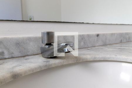 Banheiro da suíte - Torneira de apartamento para alugar com 3 quartos, 75m² em Vila Marieta, Campinas