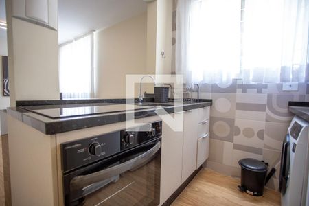 Cozinha de apartamento para alugar com 1 quarto, 41m² em Bigorrilho, Curitiba
