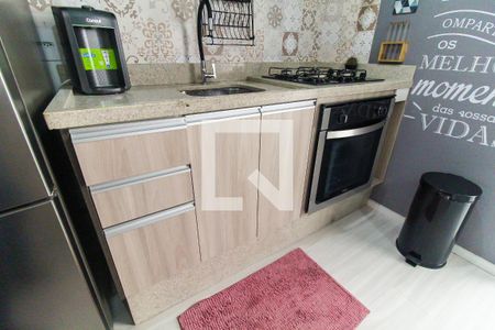 Sala/Cozinha de apartamento para alugar com 1 quarto, 28m² em Vila Campanela, São Paulo