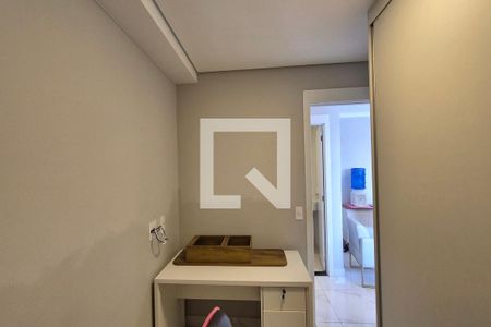 Quarto 1  de apartamento para alugar com 2 quartos, 43m² em Jardim Ipaussurama, Campinas