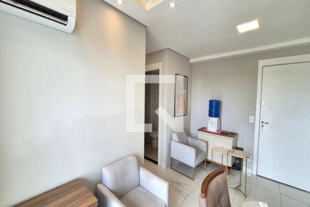 Sala  de apartamento para alugar com 2 quartos, 43m² em Jardim Ipaussurama, Campinas