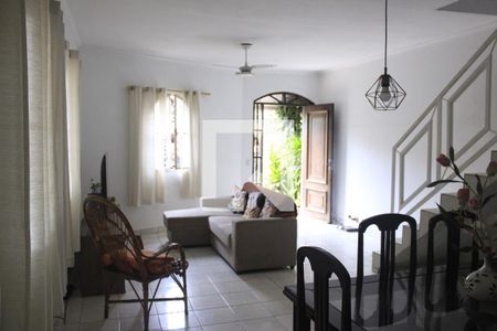 Sala de casa à venda com 4 quartos, 215m² em Jardim Rosa de Franca, Guarulhos