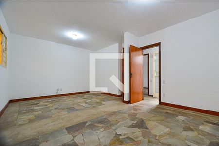 Quarto 1 de casa para alugar com 2 quartos, 90m² em São Pedro, Belo Horizonte