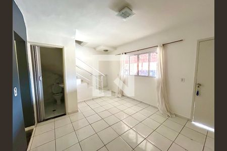 Sala de casa de condomínio para alugar com 3 quartos, 100m² em Vila Sao Joao Batista, Guarulhos