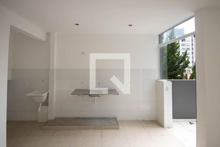 Cozinha  de apartamento à venda com 1 quarto, 31m² em Vila Mazzei, São Paulo