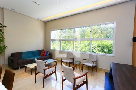 Apartamento para alugar com 3 quartos, 220m² em Parque Reboucas, São Paulo