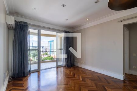 Sala de apartamento à venda com 2 quartos, 90m² em Cambuí, Campinas