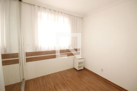 Quarto 2 de apartamento para alugar com 2 quartos, 49m² em Parque Sao Jose, Belo Horizonte