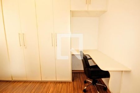 Quarto 1 de apartamento para alugar com 2 quartos, 49m² em Parque Sao Jose, Belo Horizonte