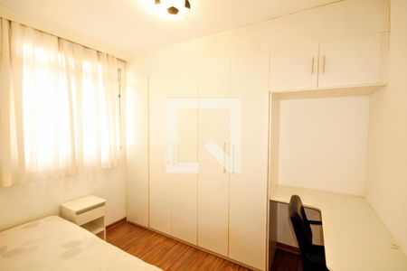 Quarto 1 de apartamento para alugar com 2 quartos, 49m² em Parque Sao Jose, Belo Horizonte