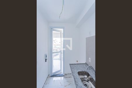 Sala e cozinha de apartamento para alugar com 3 quartos, 56m² em Limão, São Paulo