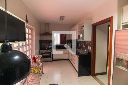 Cozinha de casa para alugar com 3 quartos, 300m² em Santa Rosa, Niterói