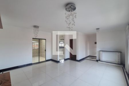 Sala de casa à venda com 3 quartos, 253m² em Bairro dos Casa, São Bernardo do Campo