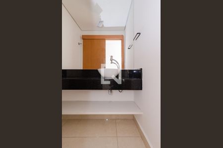Lavabo de apartamento para alugar com 2 quartos, 60m² em Gutierrez, Belo Horizonte