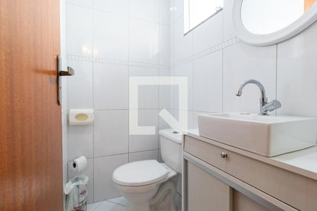 Lavabo de casa para alugar com 3 quartos, 180m² em Uberaba, Curitiba