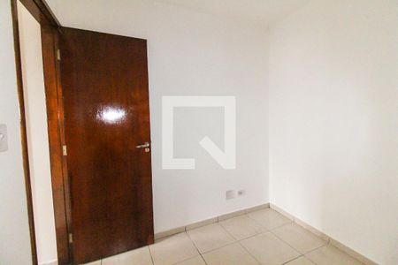 Quarto 1 de casa para alugar com 2 quartos, 55m² em Jardim Nossa Senhora do Carmo, São Paulo