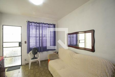 Sala de casa para alugar com 2 quartos, 146m² em Galo Branco, São Gonçalo